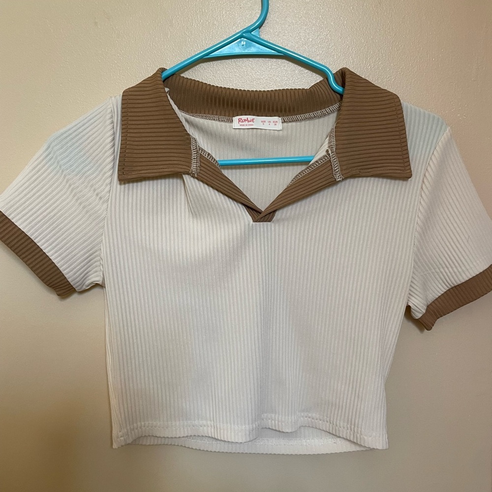 Small ROMWE Collared Crop Top